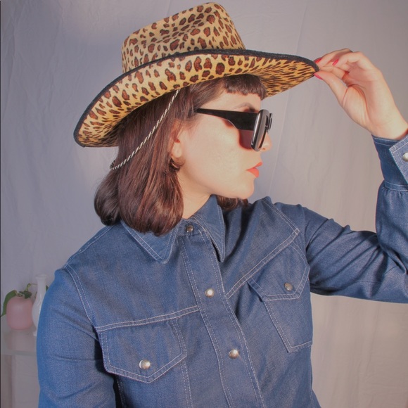 Vintage 1970’s Denim Button Up Top - Picture 3 of 9